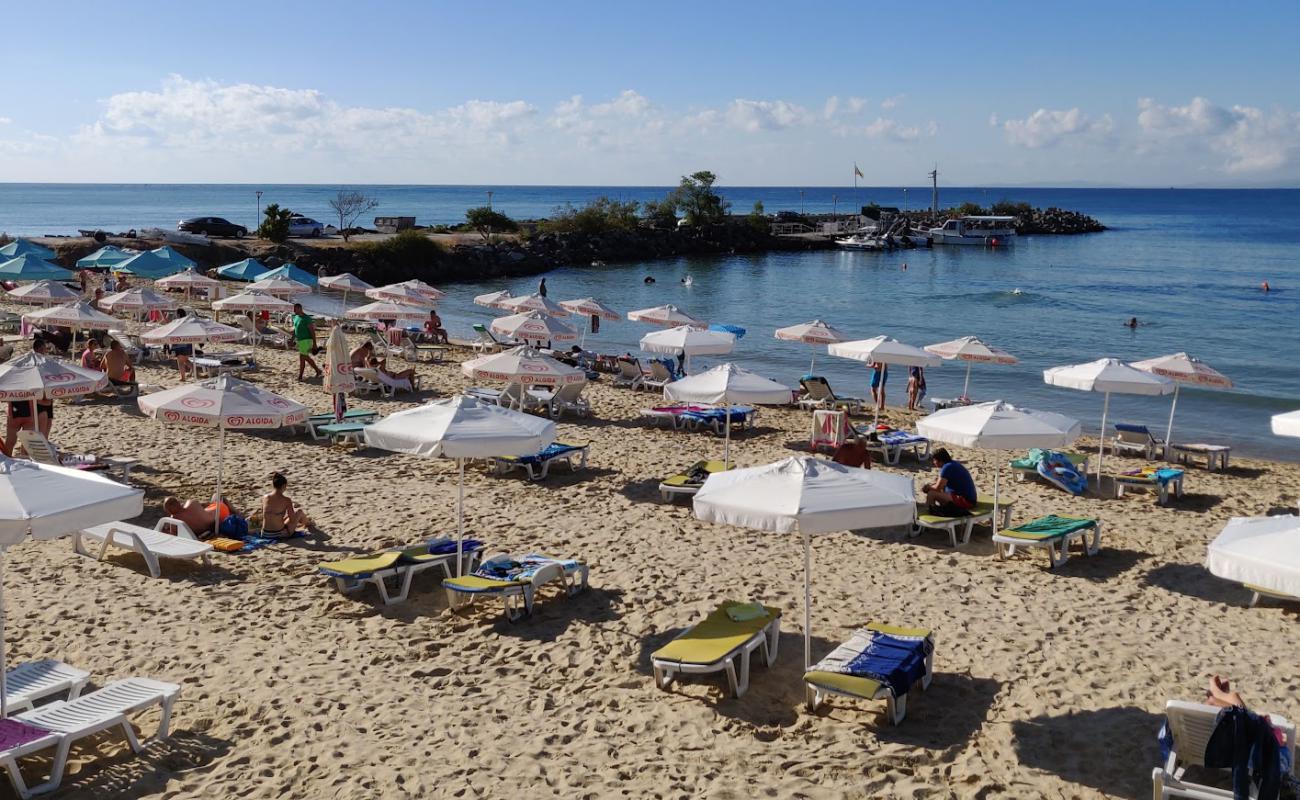 Фото Olympic hope beach II с белый песок поверхностью