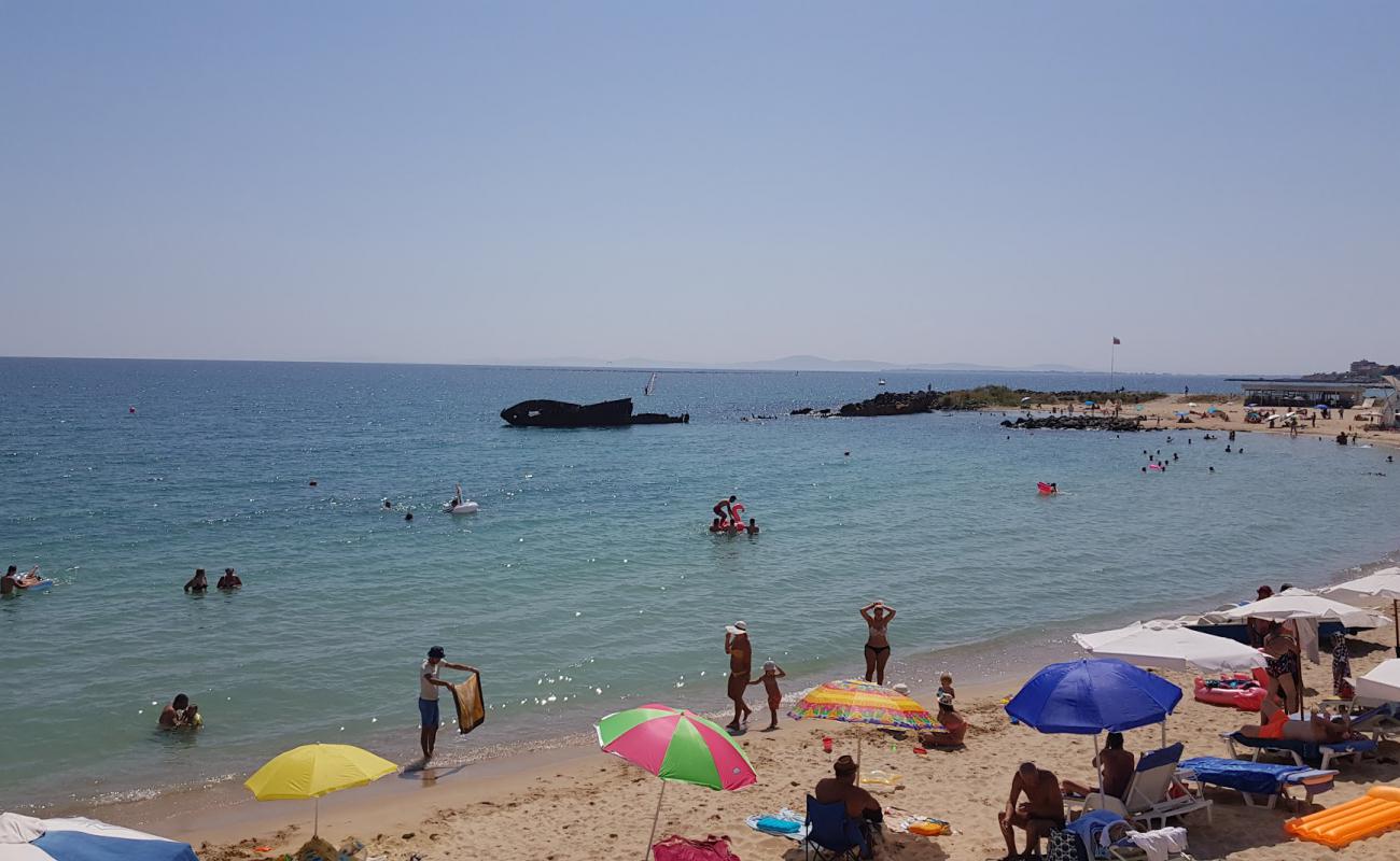 Фото Olympic hope beach с белый чистый песок поверхностью