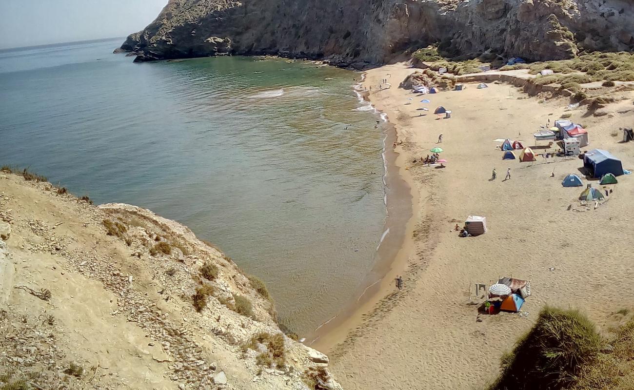 Фото Plage Hafer Djmel с светлый песок поверхностью