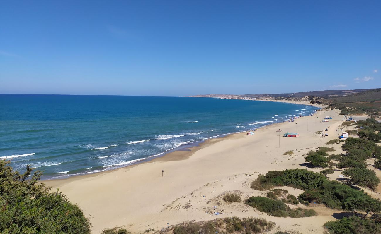 Фото Plage Clovis с золотистый песок поверхностью