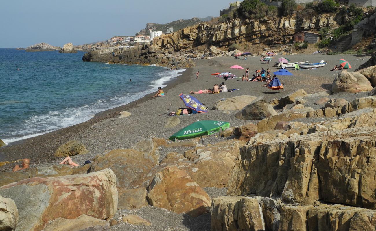 Фото Tigremt Beach с светлая галька поверхностью