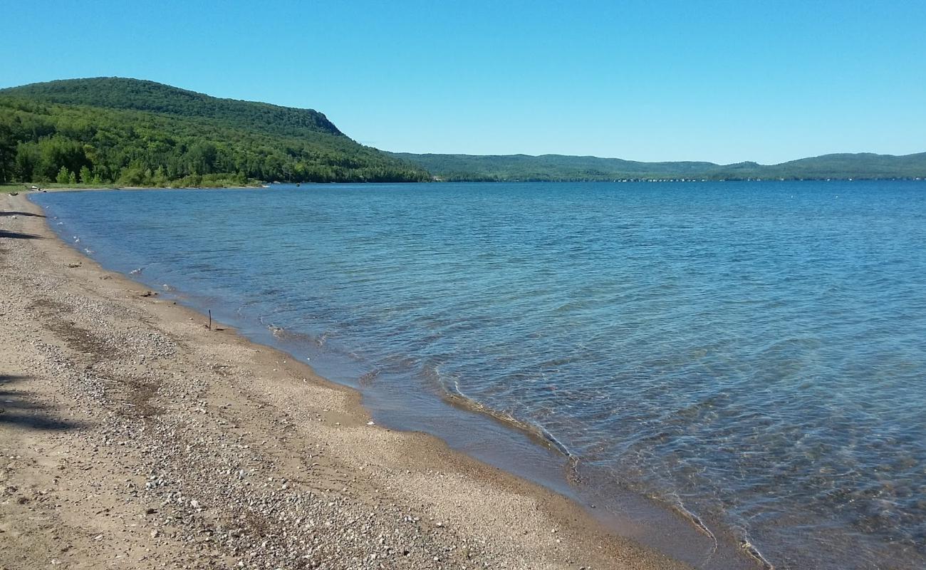 Фото Harmony Beach с песок с галькой поверхностью