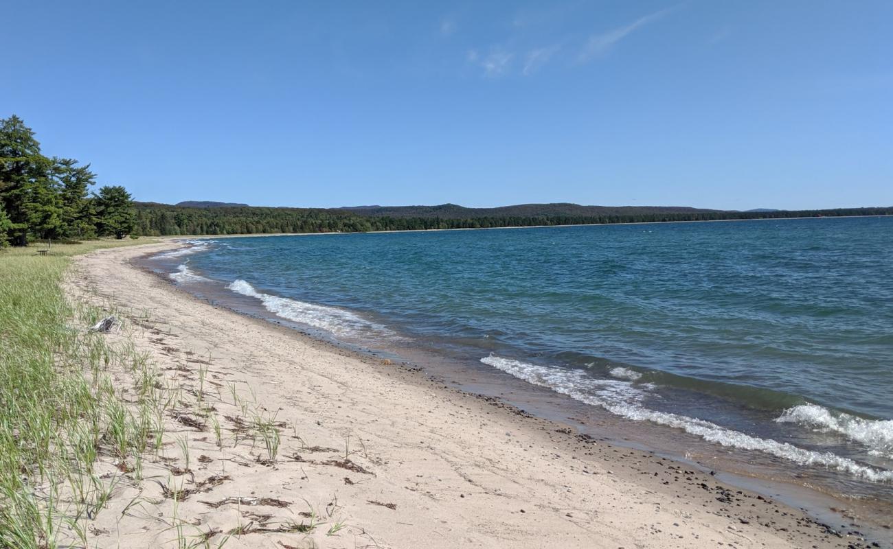 Фото Pancake Bay с светлый песок поверхностью