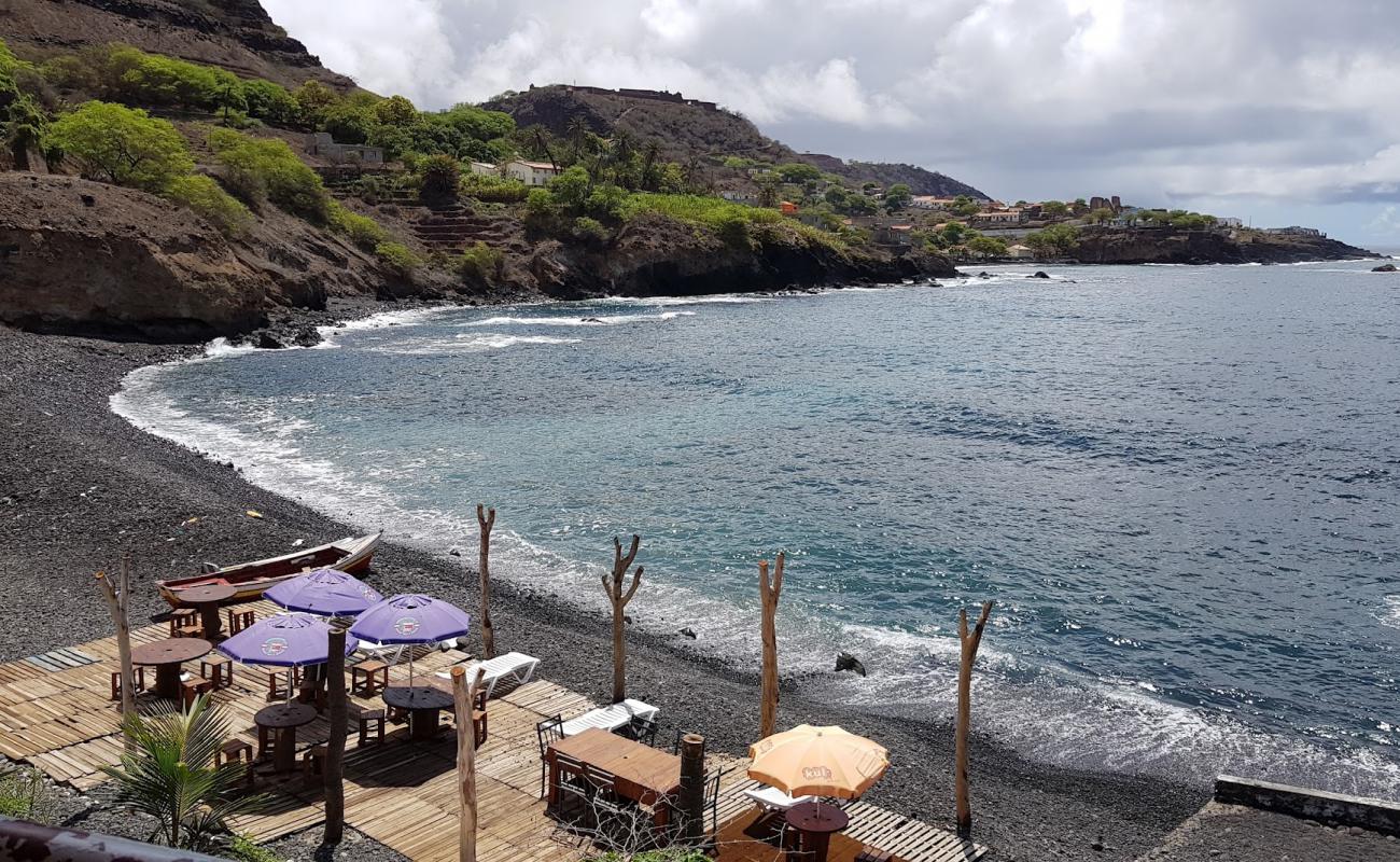 Фото Cidade Vehla Beach с серая галька поверхностью