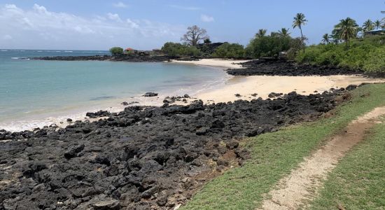 Plage De Hantsindzi