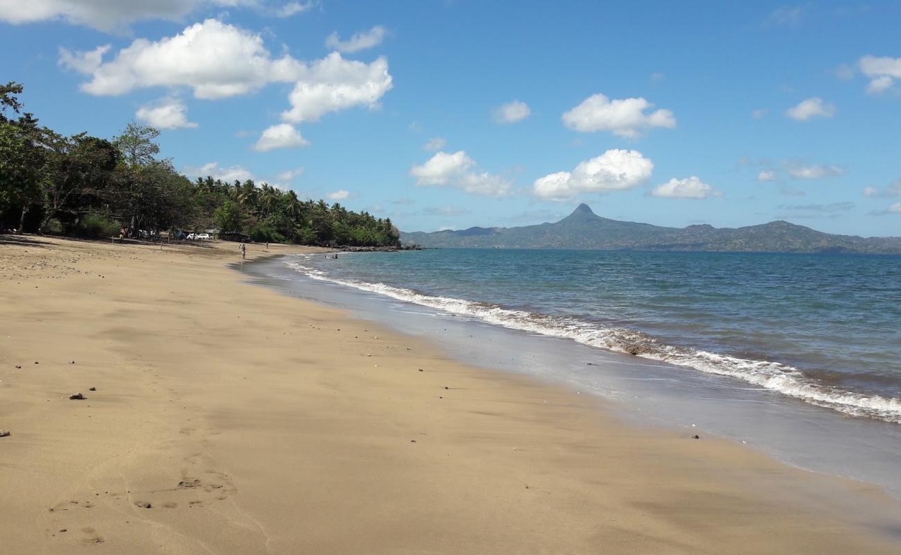 Фото Tahiti Beach с светлый песок поверхностью