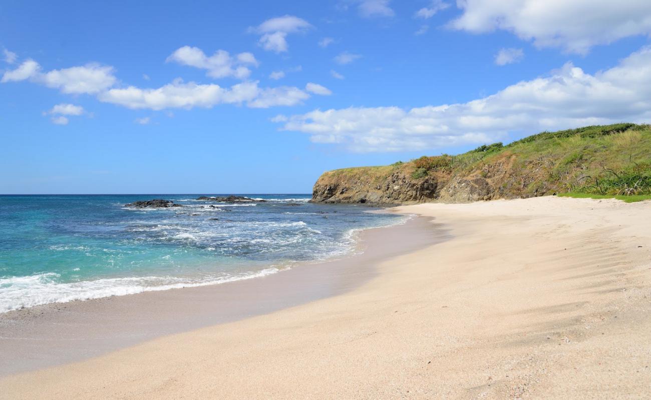 Фото Playa Blanca с песок с камнями поверхностью