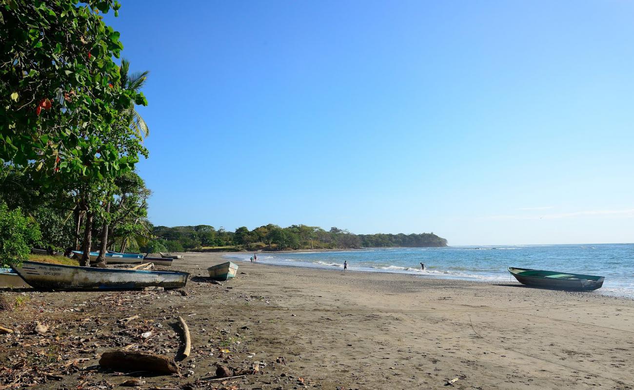 Фото Lagarto Beach с серый песок поверхностью