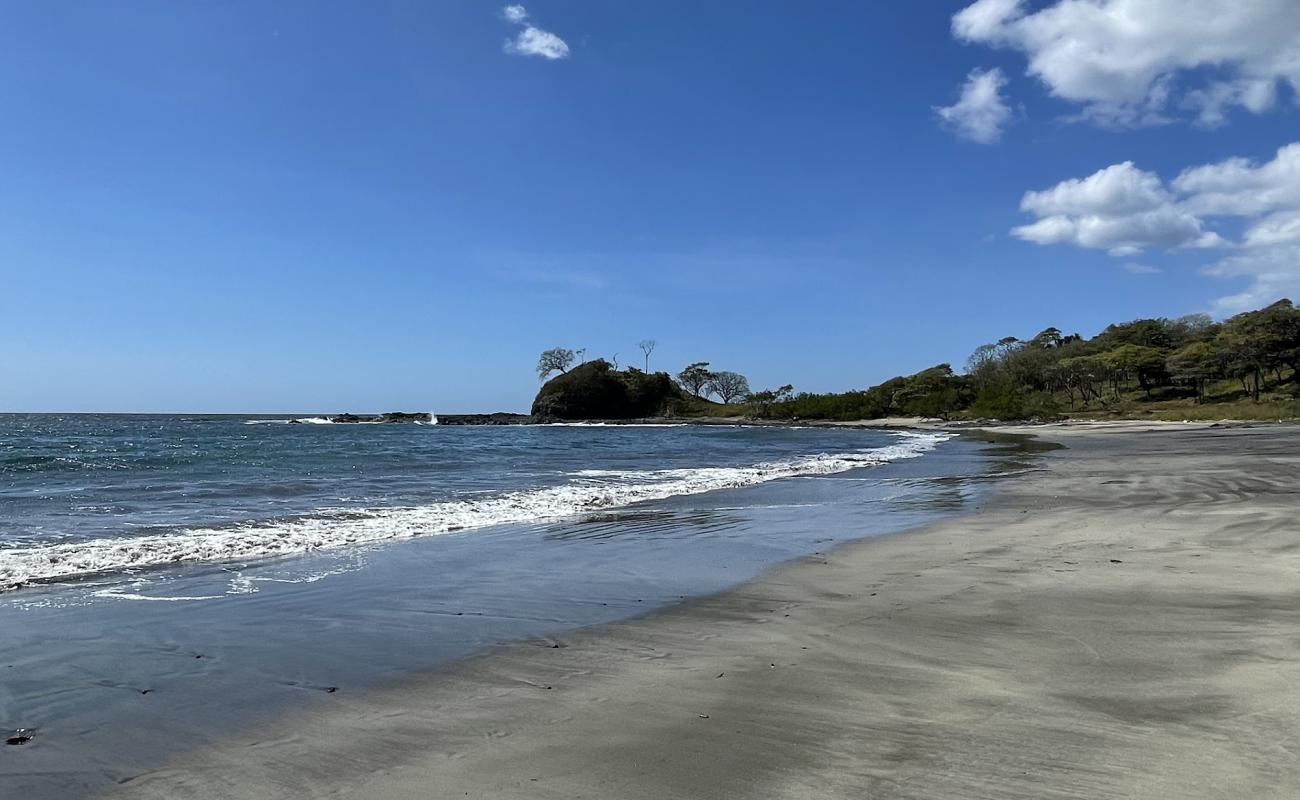 Фото Pitahaya Beach с песок с камнями поверхностью