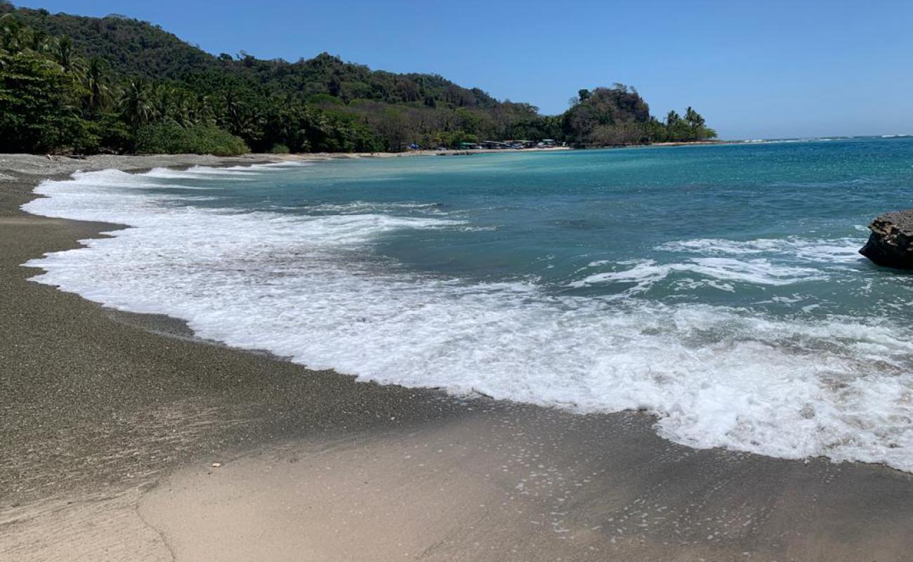 Фото Mal Pais Beach с песок с камнями поверхностью