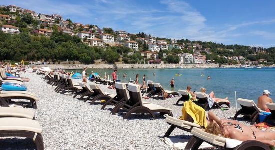 Maslinica beach