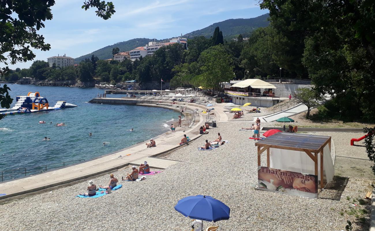 Фото Kvarner beach с бетон поверхностью