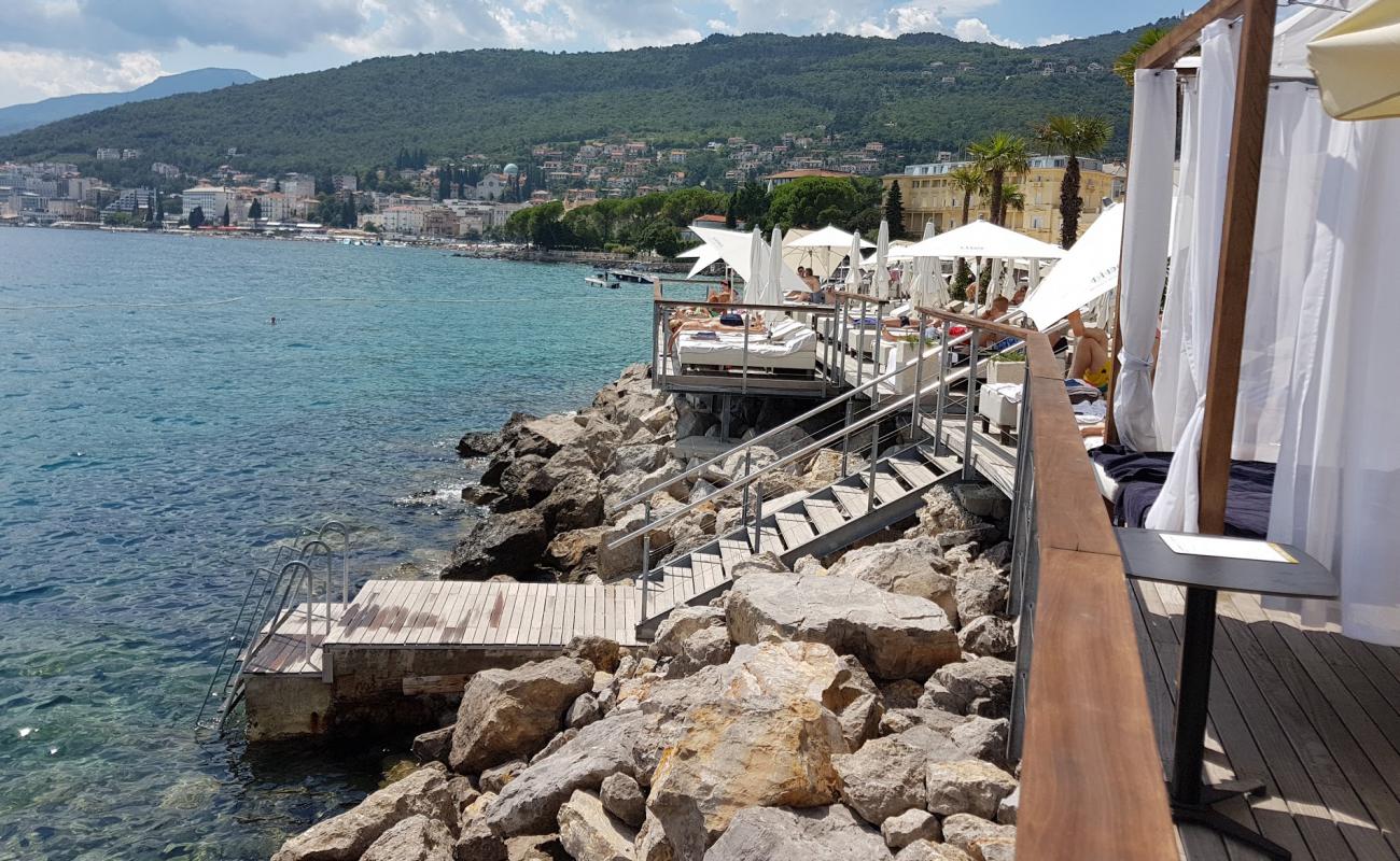 Фото Opatija beach с бетон поверхностью