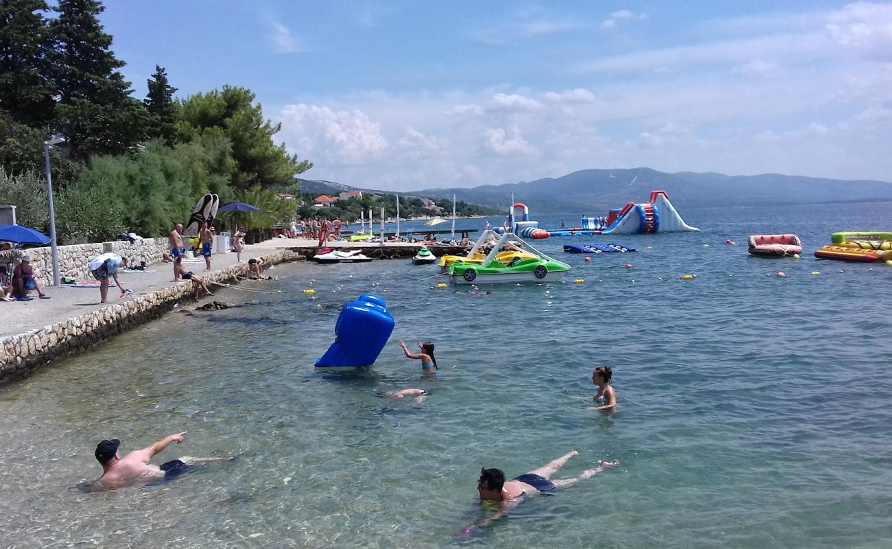 Фото Maslenica beach с серая галька поверхностью