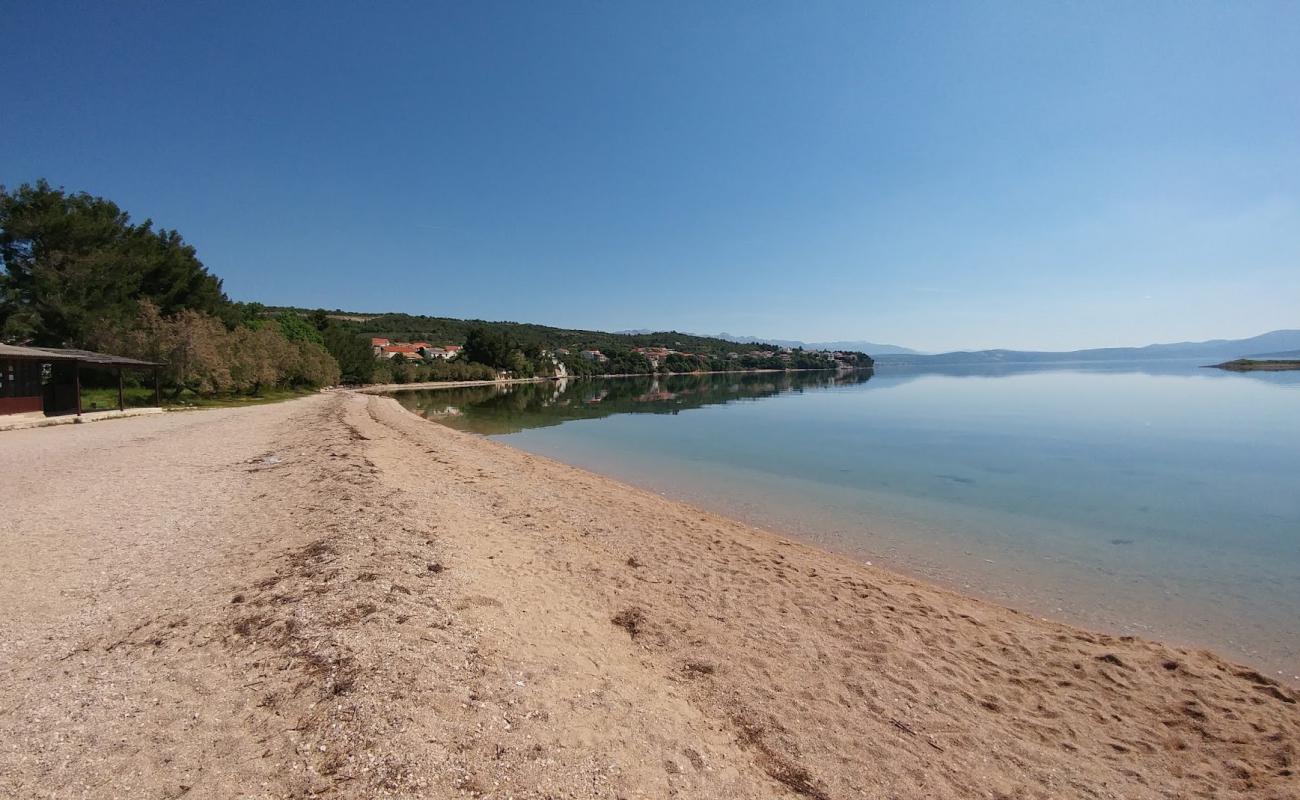 Фото Posedarje beach с белая чистая галька поверхностью