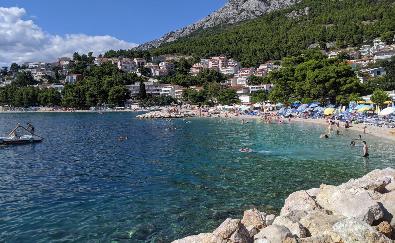 Фото Ikovac beach с белая чистая галька поверхностью