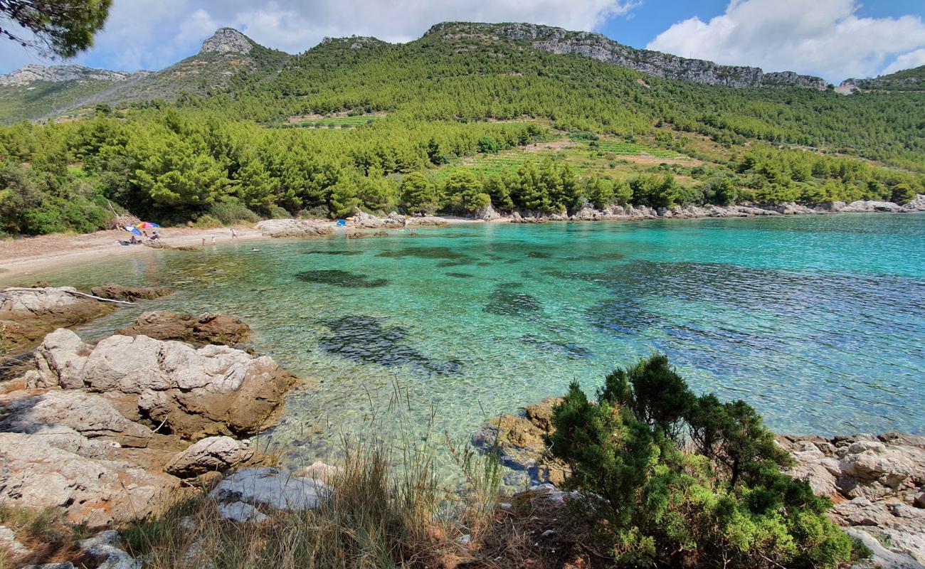 Фото Zaglavak beach с светлая галька поверхностью