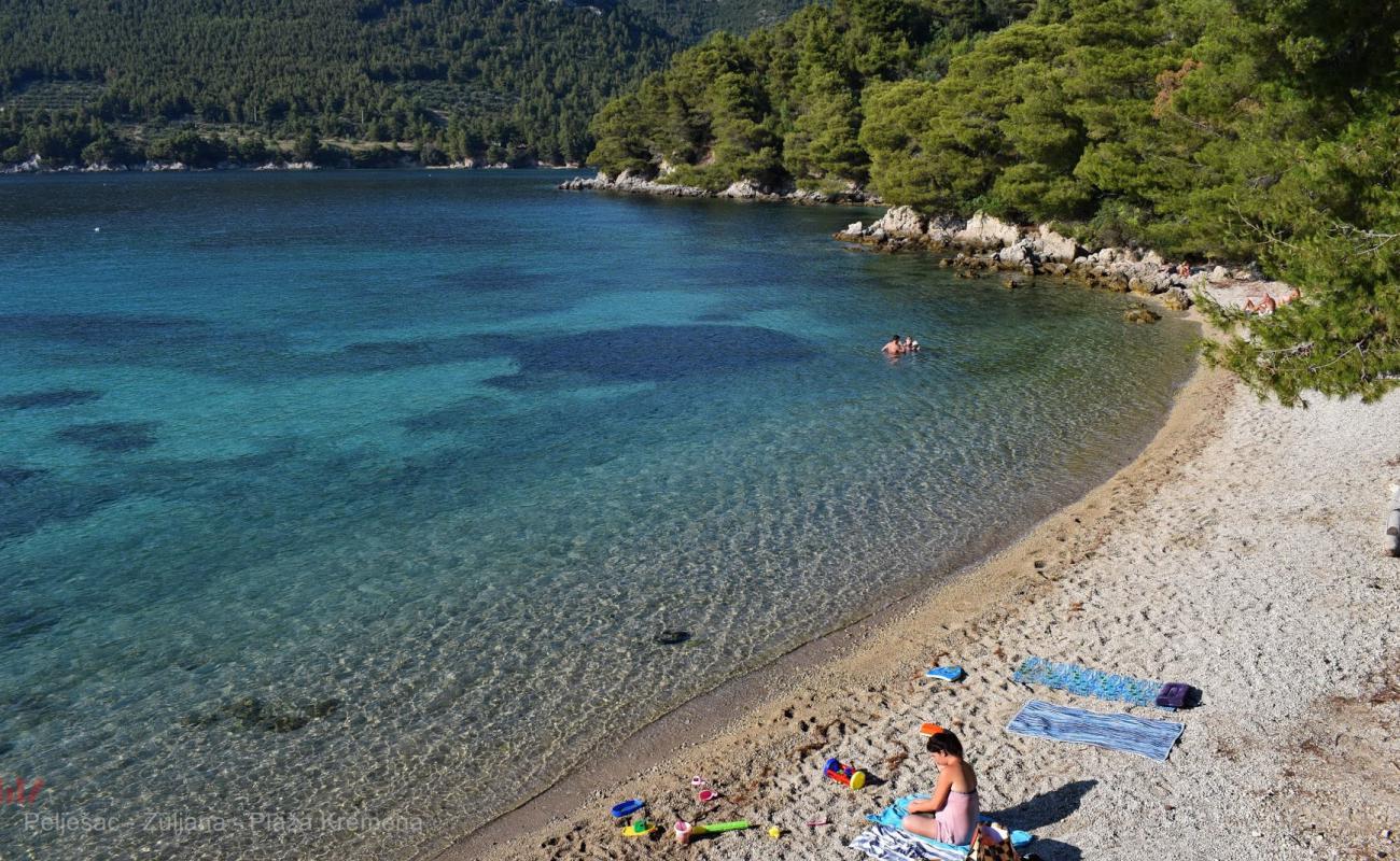 Фото Kremena beach с белая чистая галька поверхностью