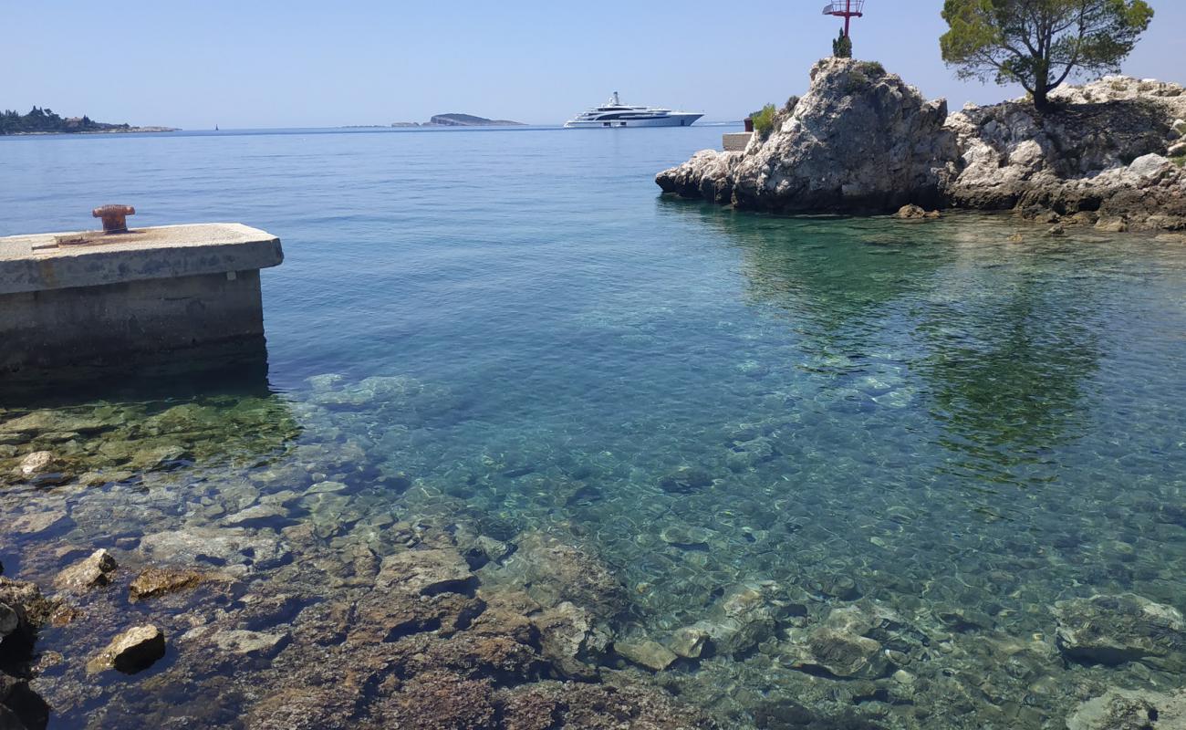 Фото Ponta beach с серая галька поверхностью