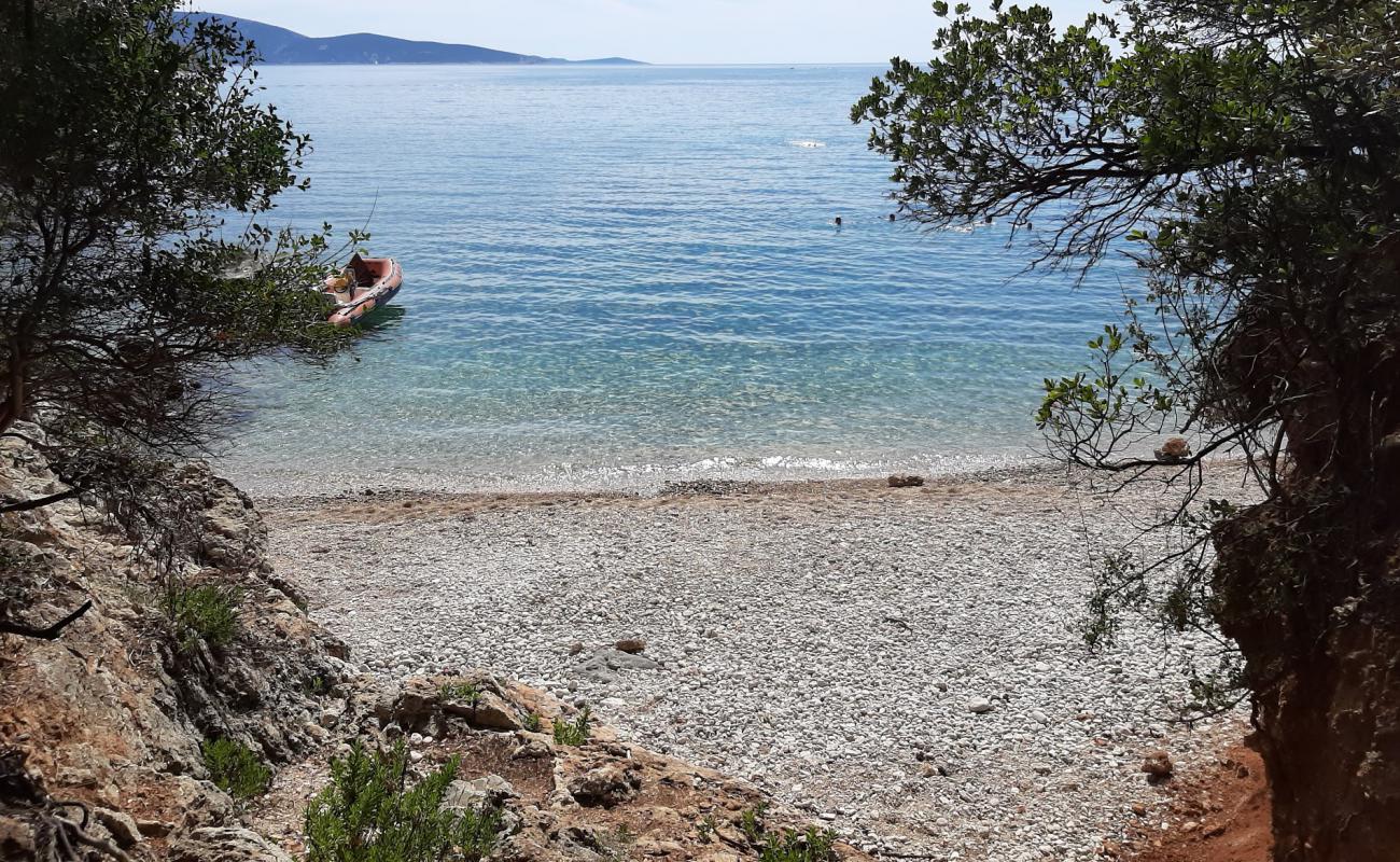 Фото Pod Sadic beach с светлая галька поверхностью