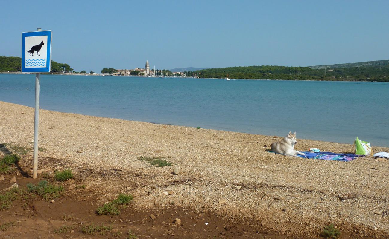 Фото Lopari beach II с камни поверхностью