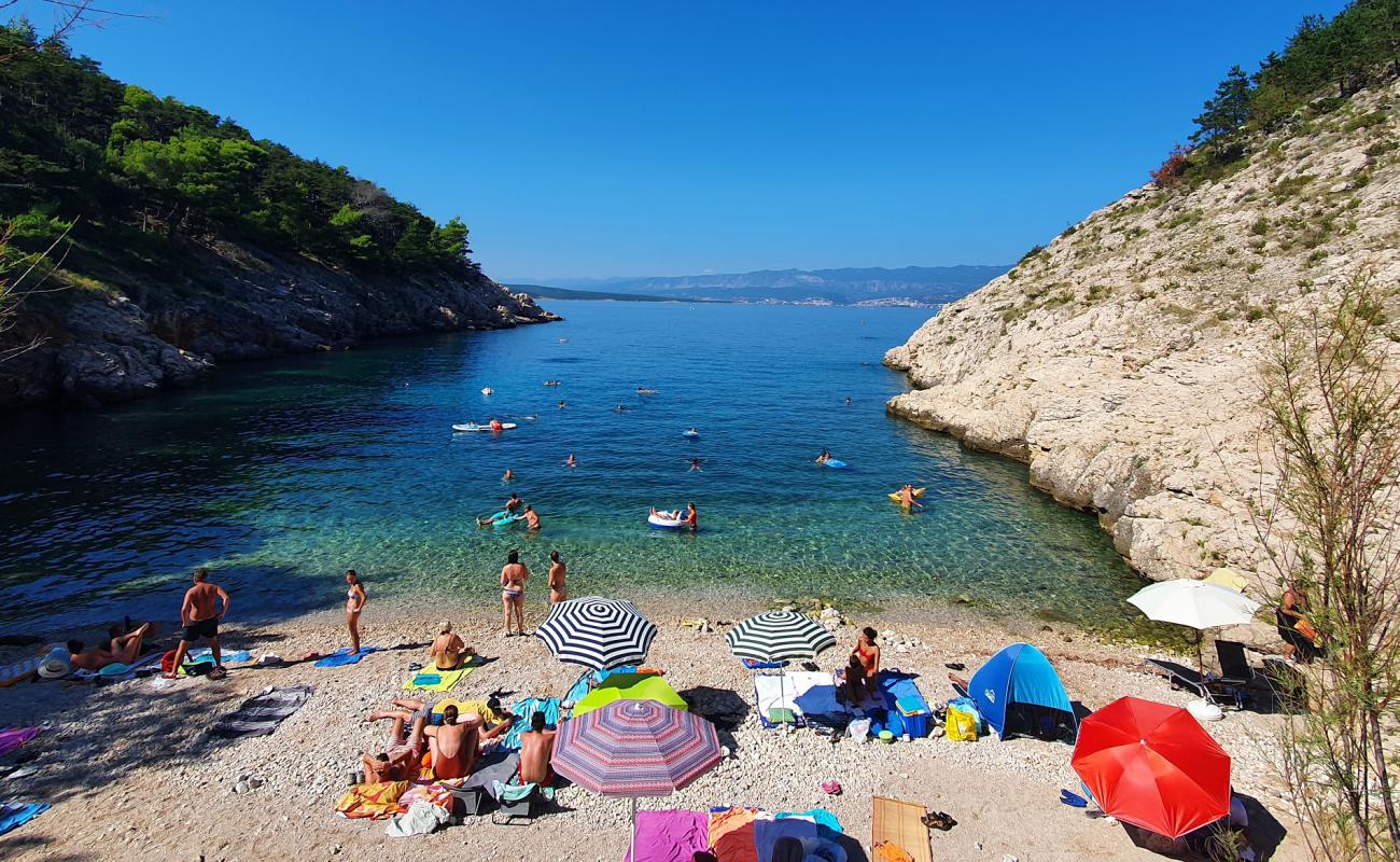 Фото beach Kozica с светлая галька поверхностью