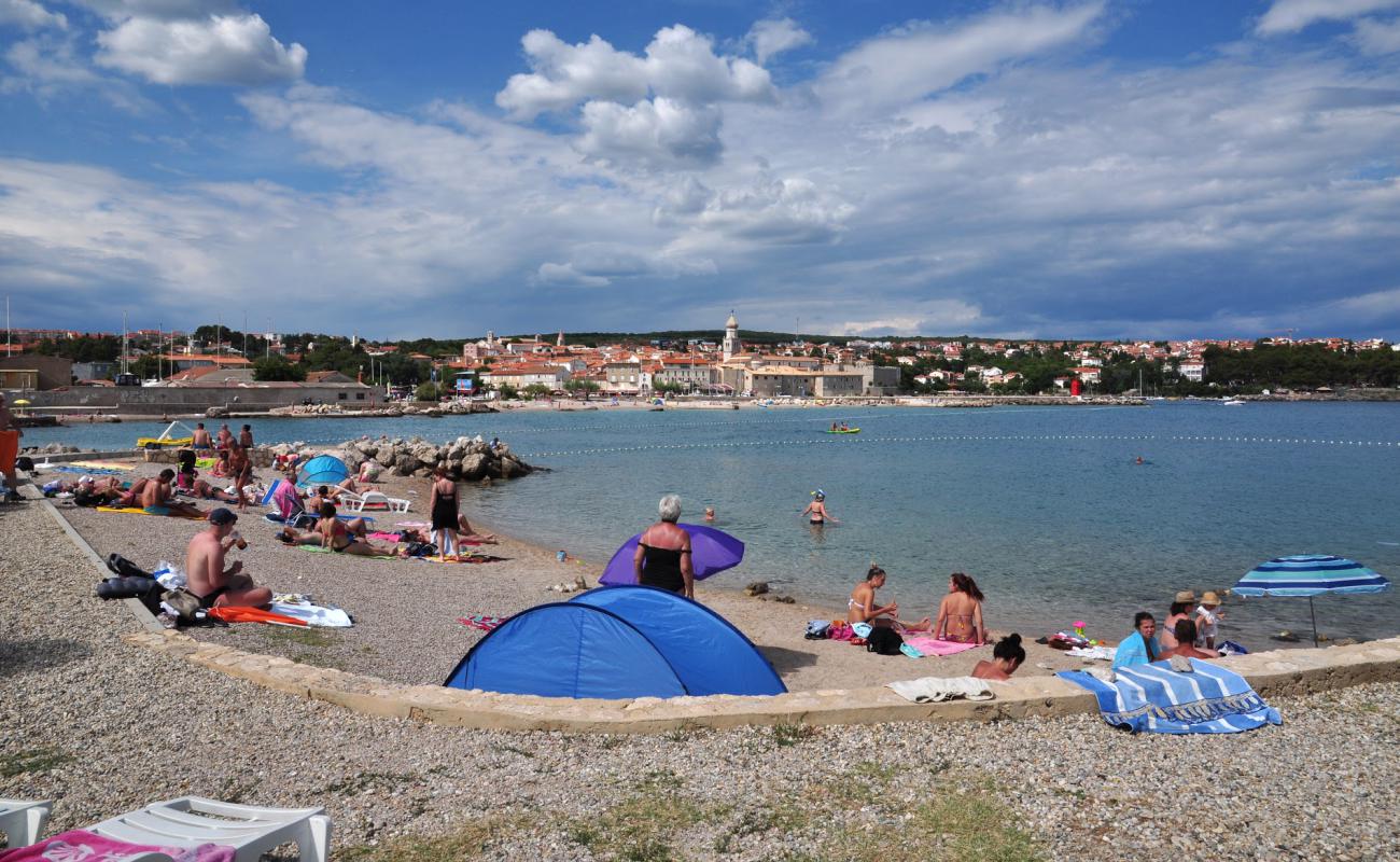 Фото Jezevac beach с белая чистая галька поверхностью