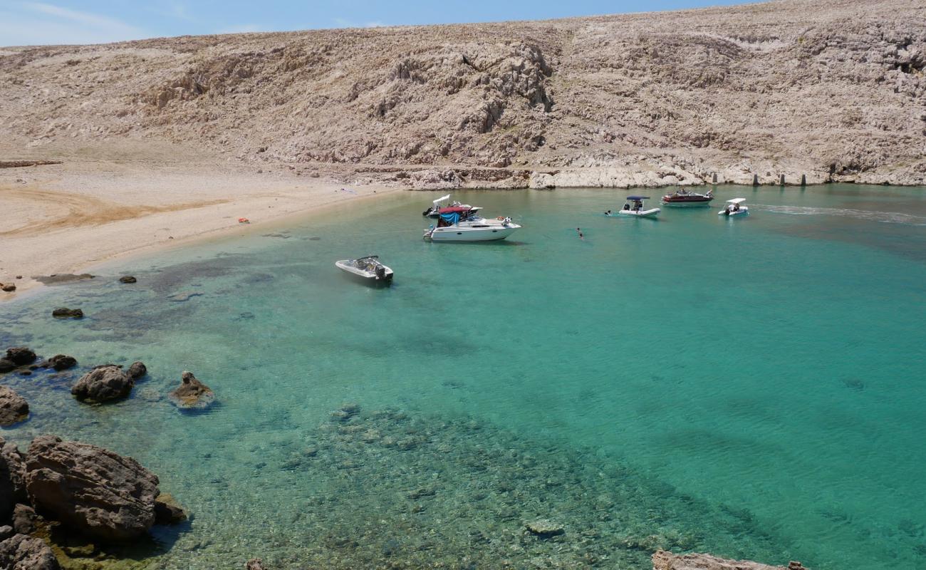 Фото Mag beach с белая чистая галька поверхностью