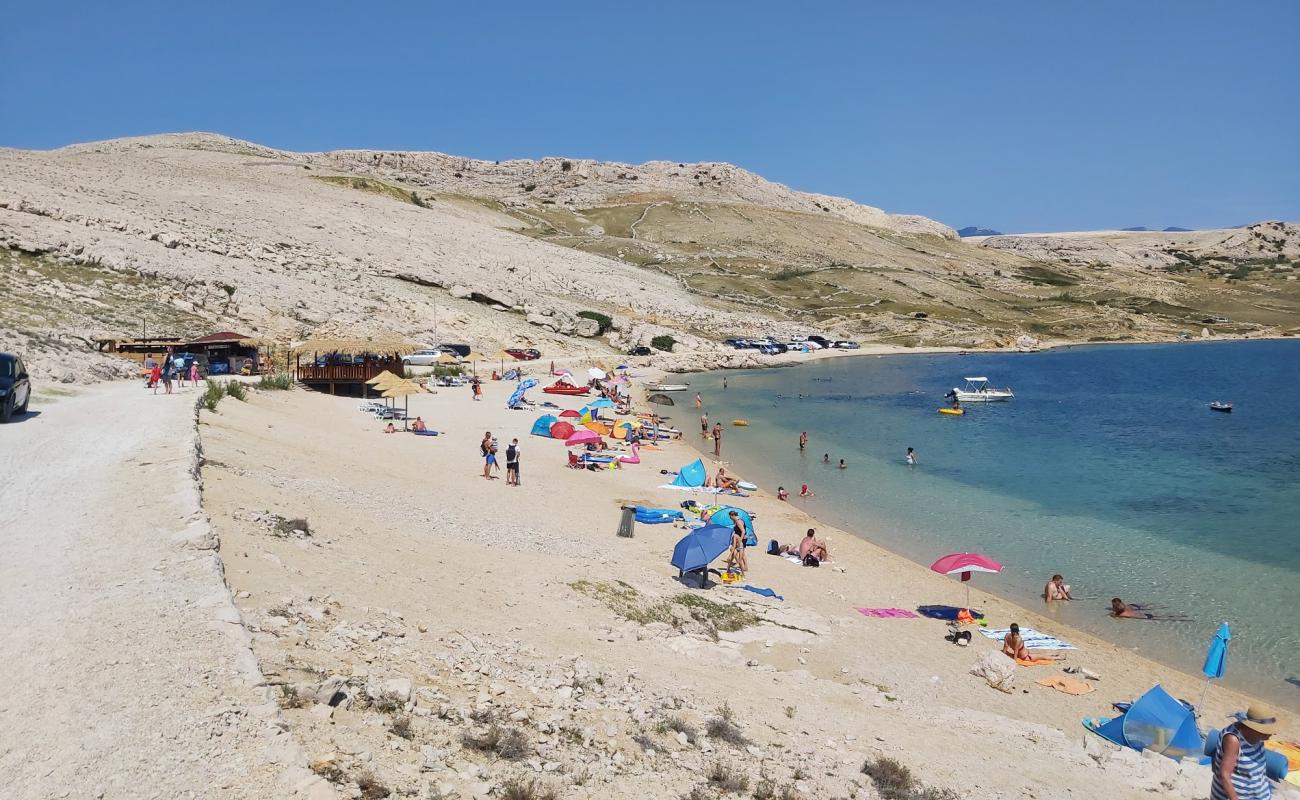 Фото Zubovici beach с белая чистая галька поверхностью