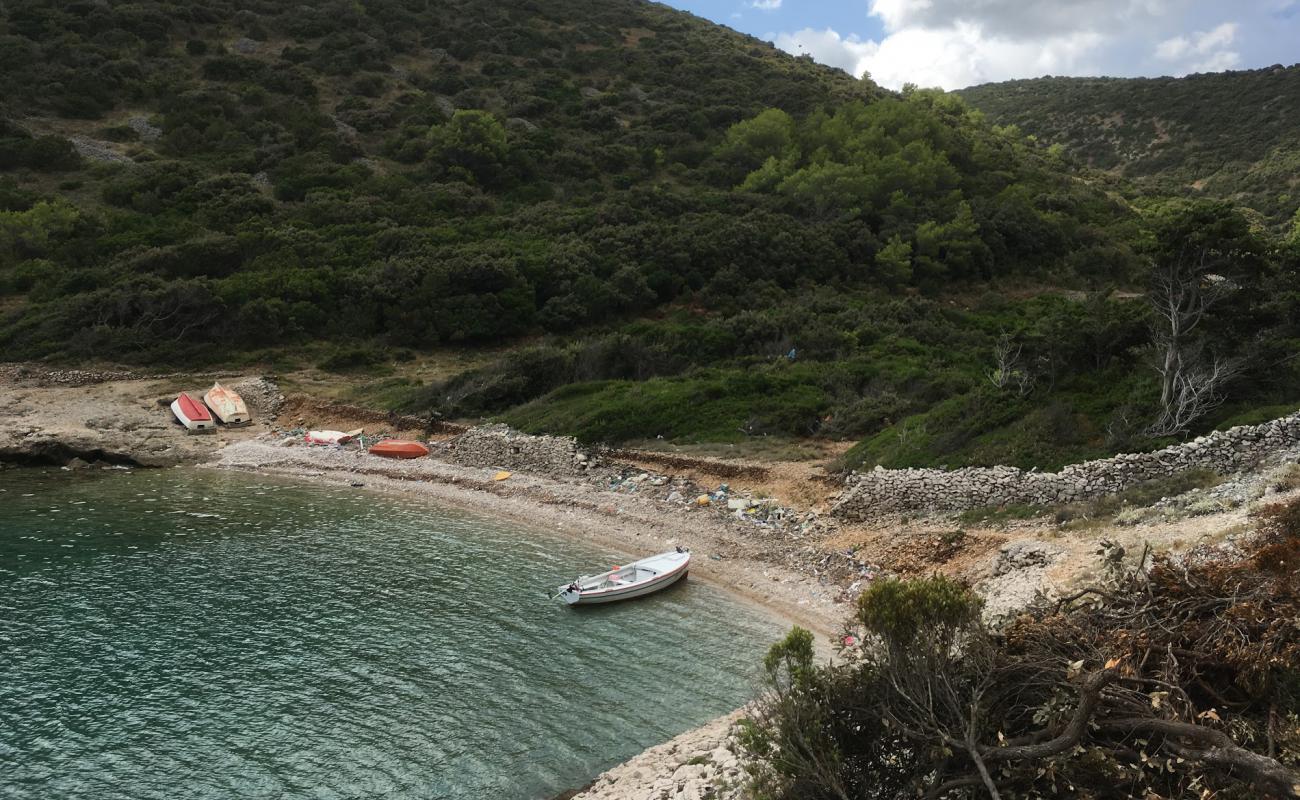 Фото Tocinjak II beach с светлая галька поверхностью