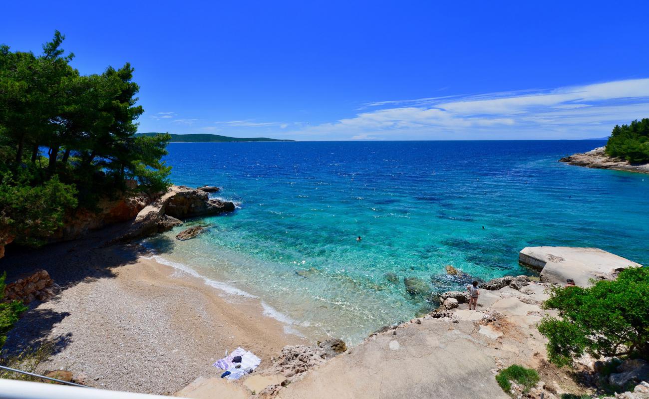 Фото Petarcica beach с белая чистая галька поверхностью