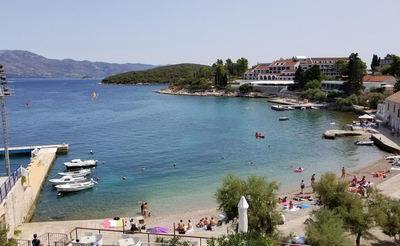 Фото Banje beach с светлая галька поверхностью