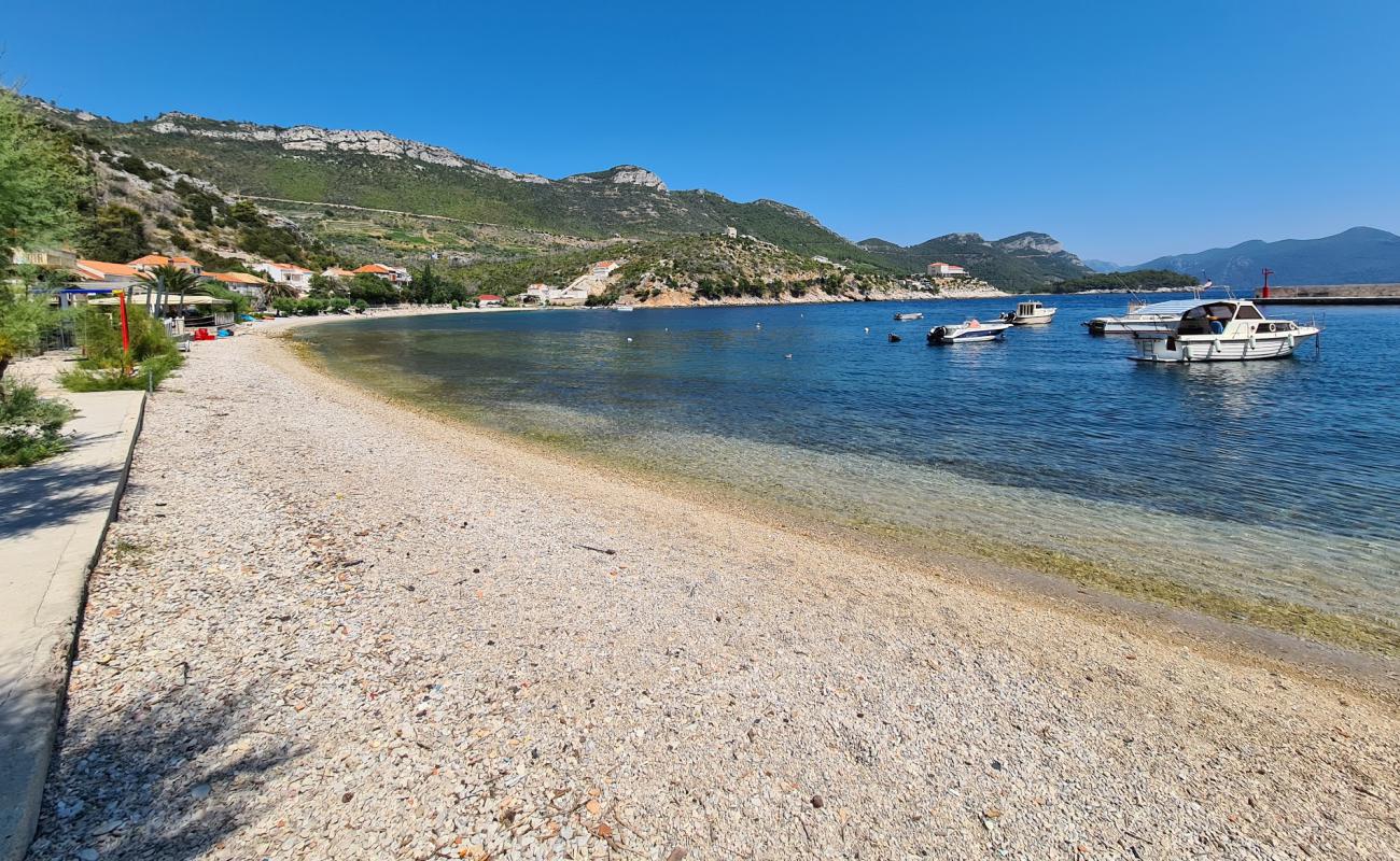 Фото Trstenik beach с белая чистая галька поверхностью