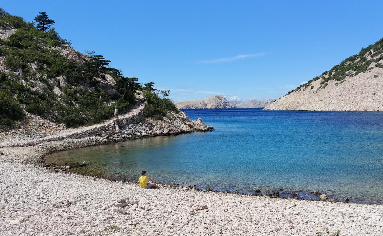 Фото Gradina Beach с камни поверхностью