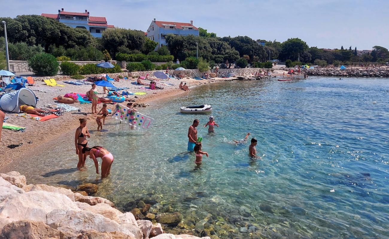 Фото Luka Mandre Beach с белая чистая галька поверхностью