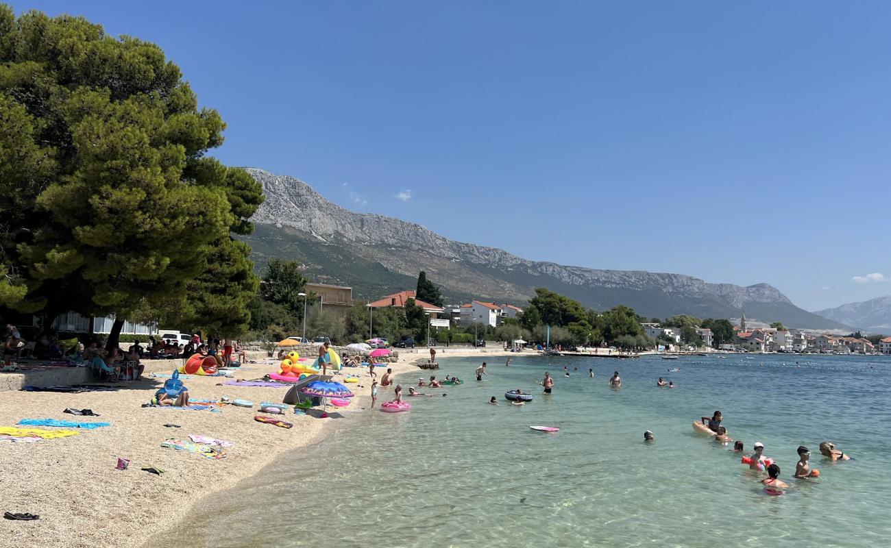 Фото Beach Baletna Skola с белая чистая галька поверхностью