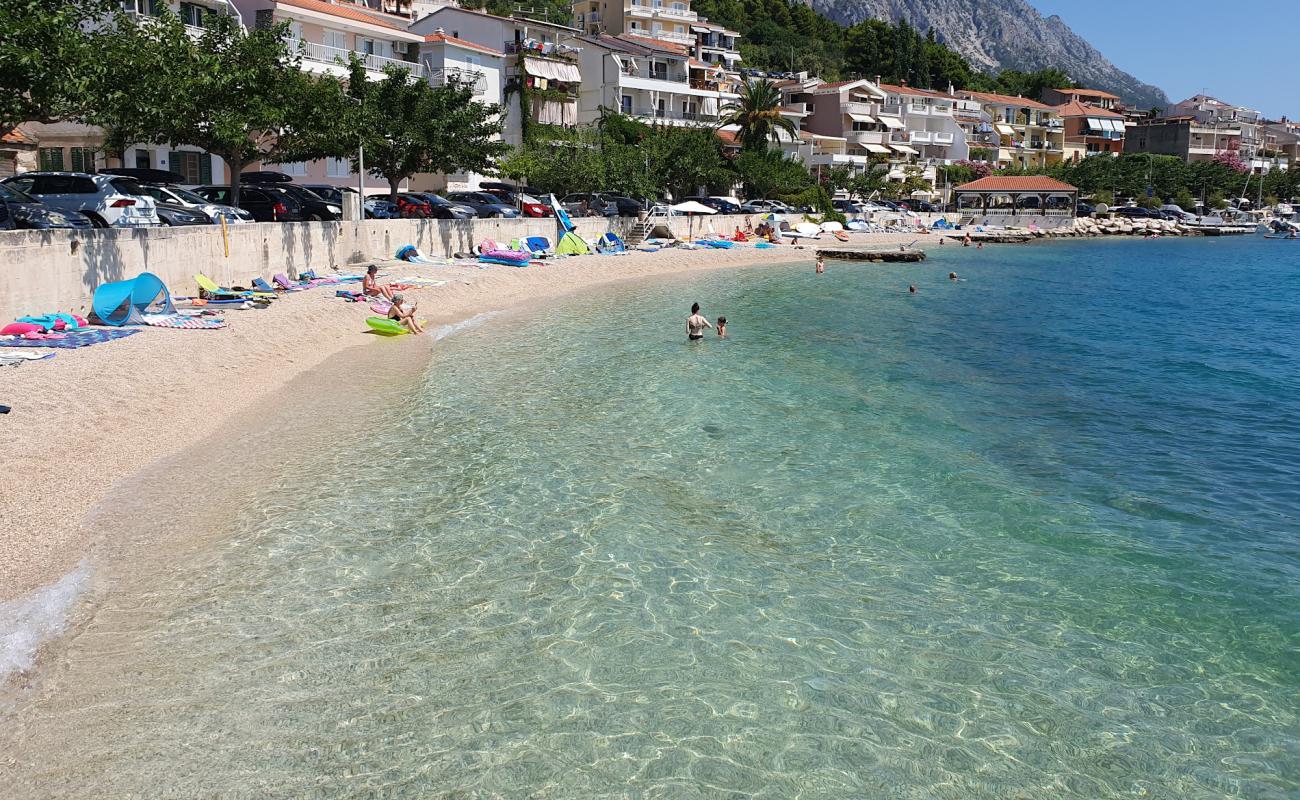 Фото Beach Caklje с белая чистая галька поверхностью