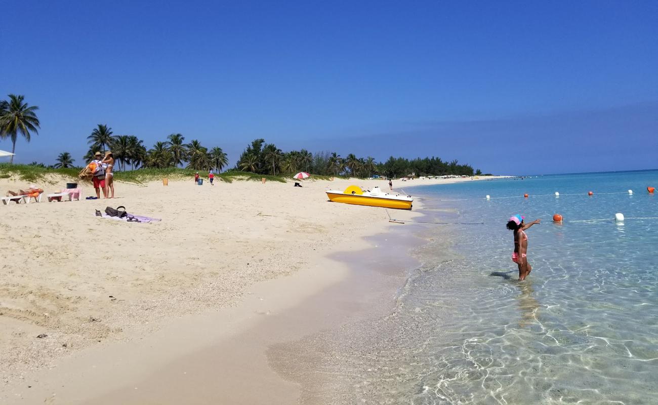 Фото Playa Megano с светлый песок поверхностью