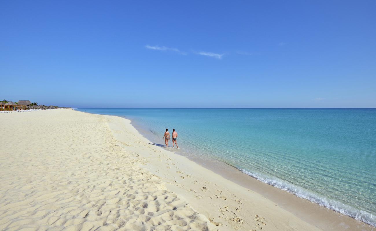 Фото Cayo Santa Maria с золотистый песок поверхностью