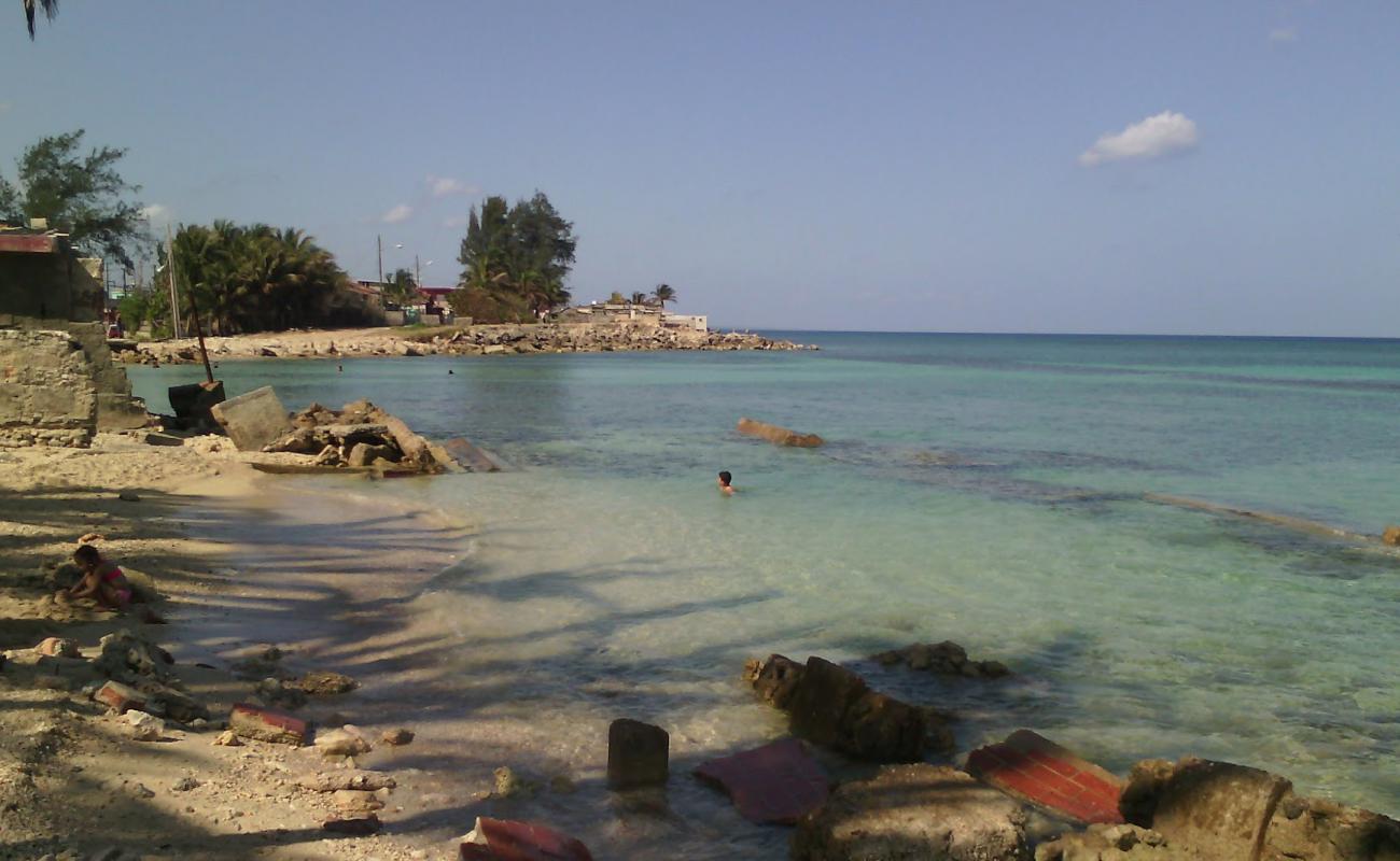 Фото Playa de Jaimanitas с светлый песок поверхностью