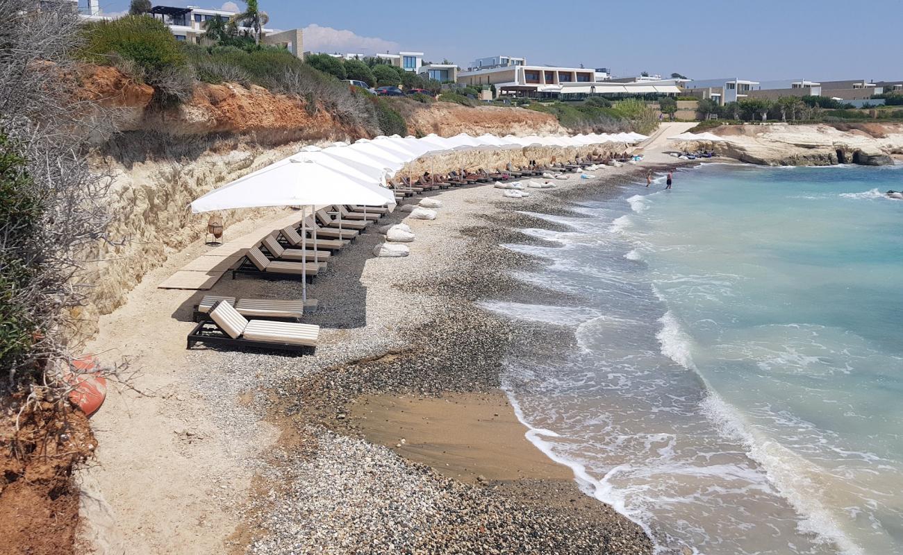 Фото Kafizis beach с песок с галькой поверхностью