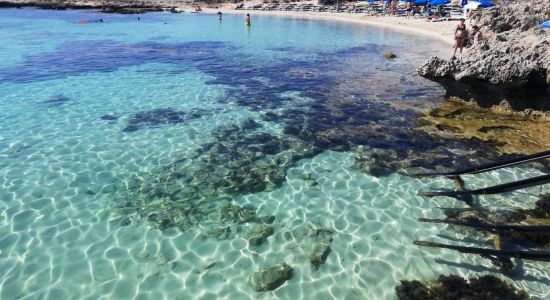 Makronissos beach