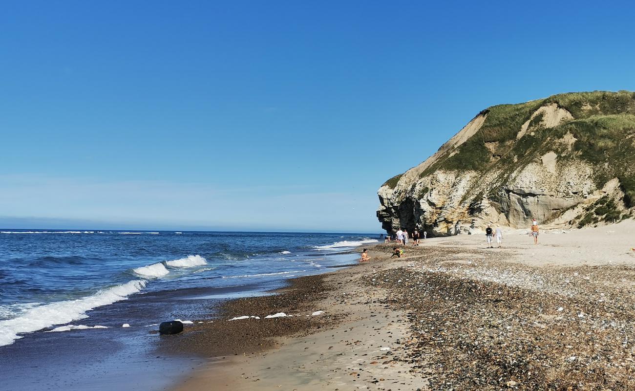 Фото Bulbjerg Beach с песок с галькой поверхностью