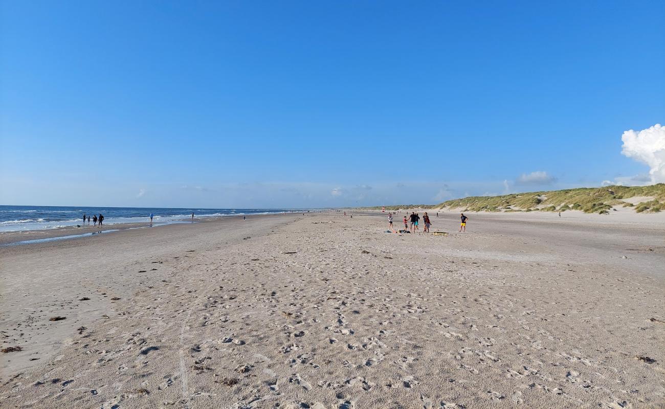 Фото Henne Beach с светлый песок поверхностью