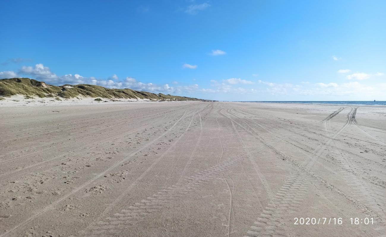 Фото Kargard Beach с светлый песок поверхностью