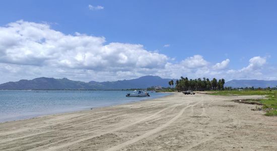 Wailoaloa Beach