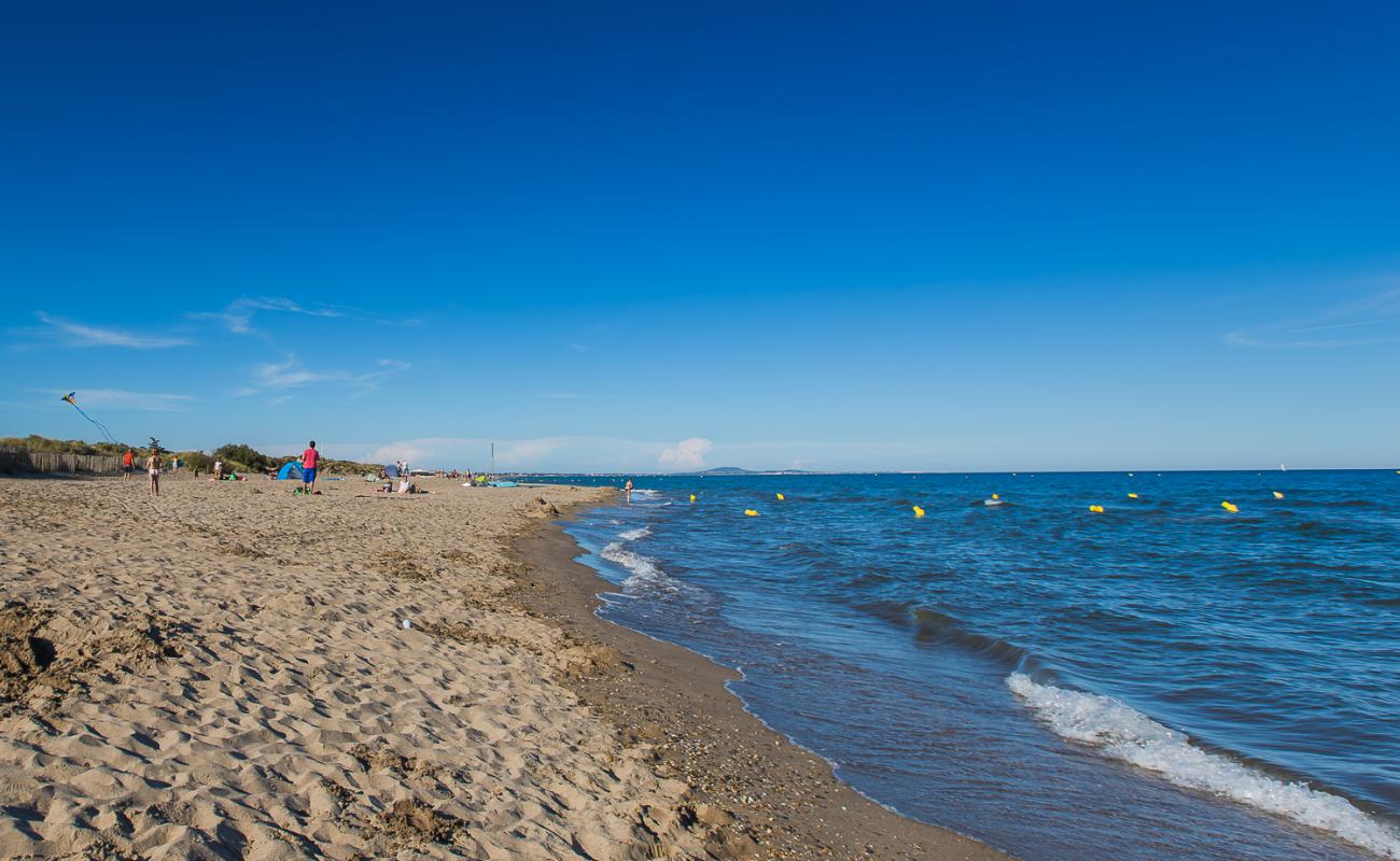 Фото Serignan Plage с золотистый песок поверхностью