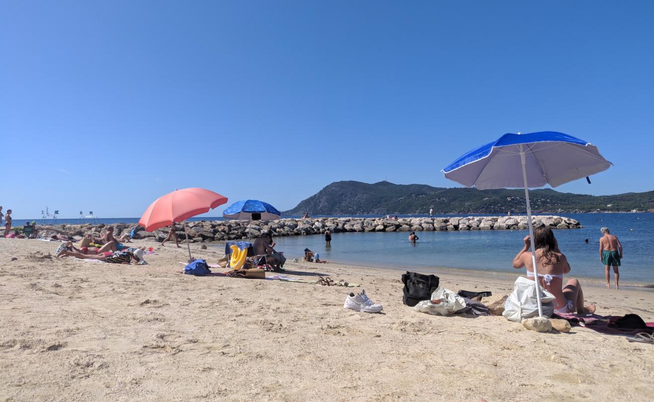 Фото Plage de Sainte-Asile с темный песок поверхностью