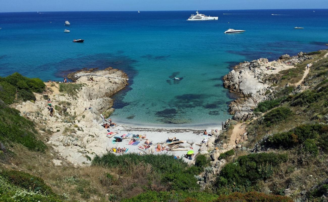 Фото Plage de la Douane с светлый песок поверхностью