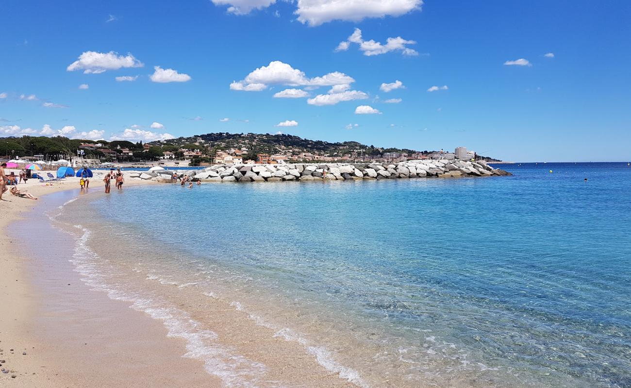 Фото Croisette beach с светлый песок поверхностью